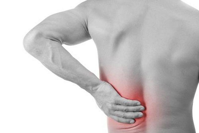 Giãn dây chằng lưng gây ảnh hưởng đến sinh hoạt hàng ngày của người bệnh