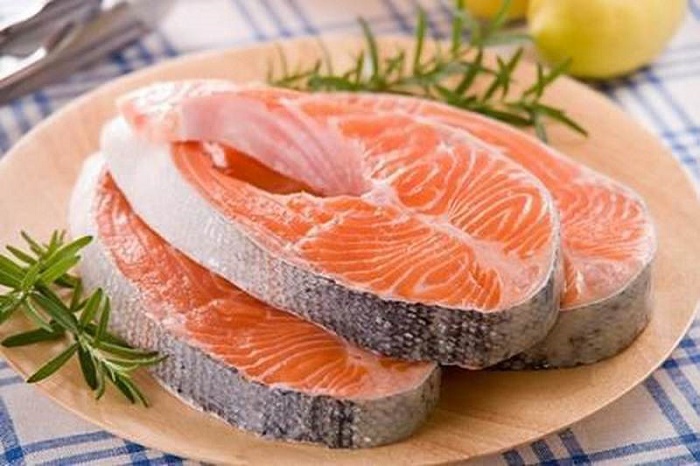 Cá hồi là thực phẩm tốt cho người có mức đường huyết cao