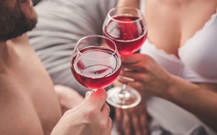 Quan hệ sau uống rượu để lại những nguy cơ tiềm ẩn