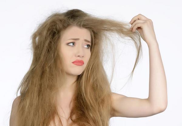 Đối với tóc hư tổn thì nên chọn loại dưỡng có thành phần chính là các chất có tác dụng phục hồi tốt