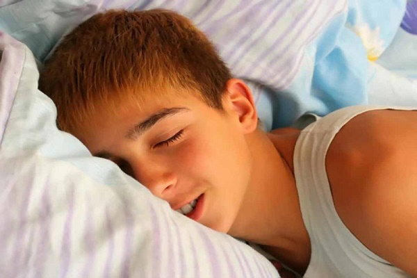 "Giấc mơ ướt" thường gặp ở nam giới trẻ tuổi, nhất là độ tuổi dậy thì khi thể lực và sinh lý sung mãn nhưng không có chỗ phát tiết